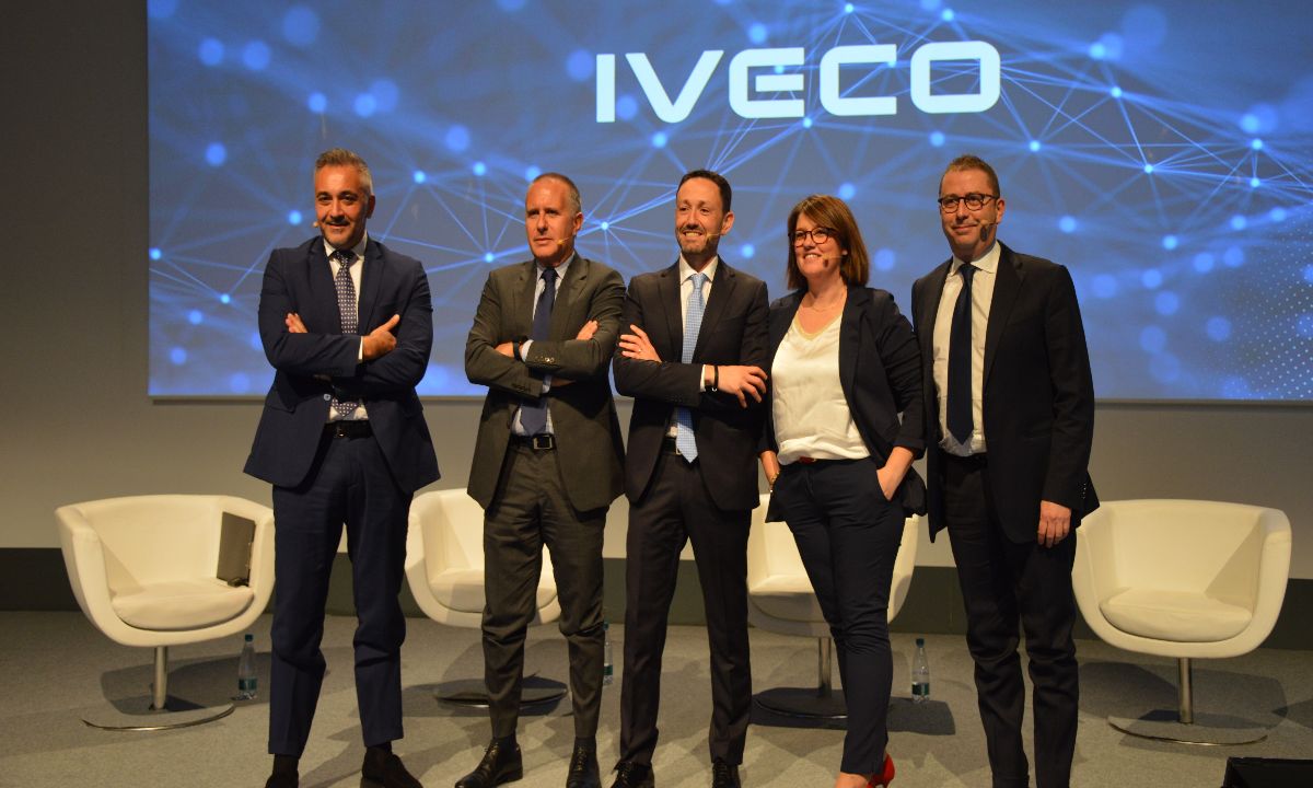 Nell’anniversario dei 50 anni, IVECO celebra nuovi record sulla strada del cambiamento - - Lombardia Truck