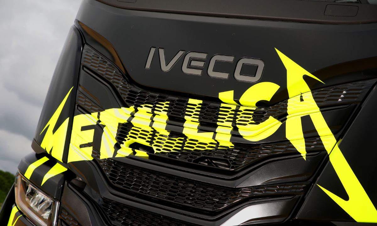 La flotta multi-fuel di IVECO accompagnerà i Metallica nelle date europee dell’M72 World Tour - - Lombardia Truck