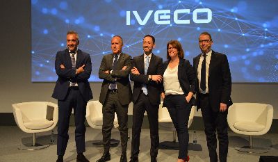 Nell’anniversario dei 50 anni, IVECO celebra nuovi record sulla strada del cambiamento - Lombardia Truck