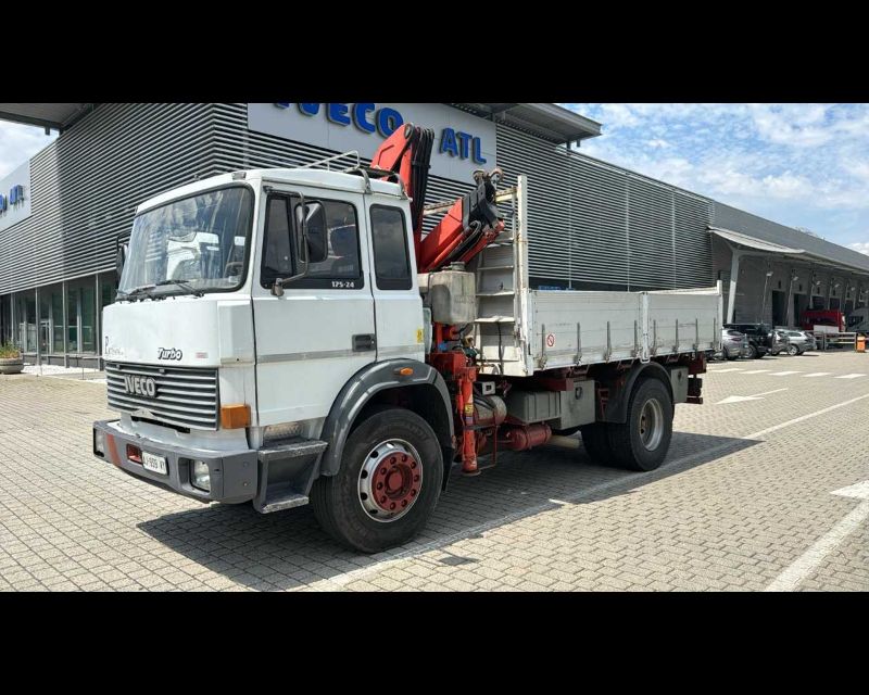 IVECO 175.24 RIB CON GRU FASSI F85.23 - Lombardia Truck