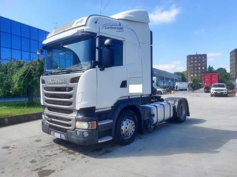 SCANIA R490 TRATTORE - Lombardia Truck