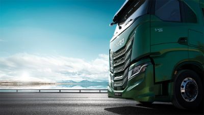 Promozione IVECO S-Way Classe-10% e lode: Consumi promossi! - Lombardia Truck